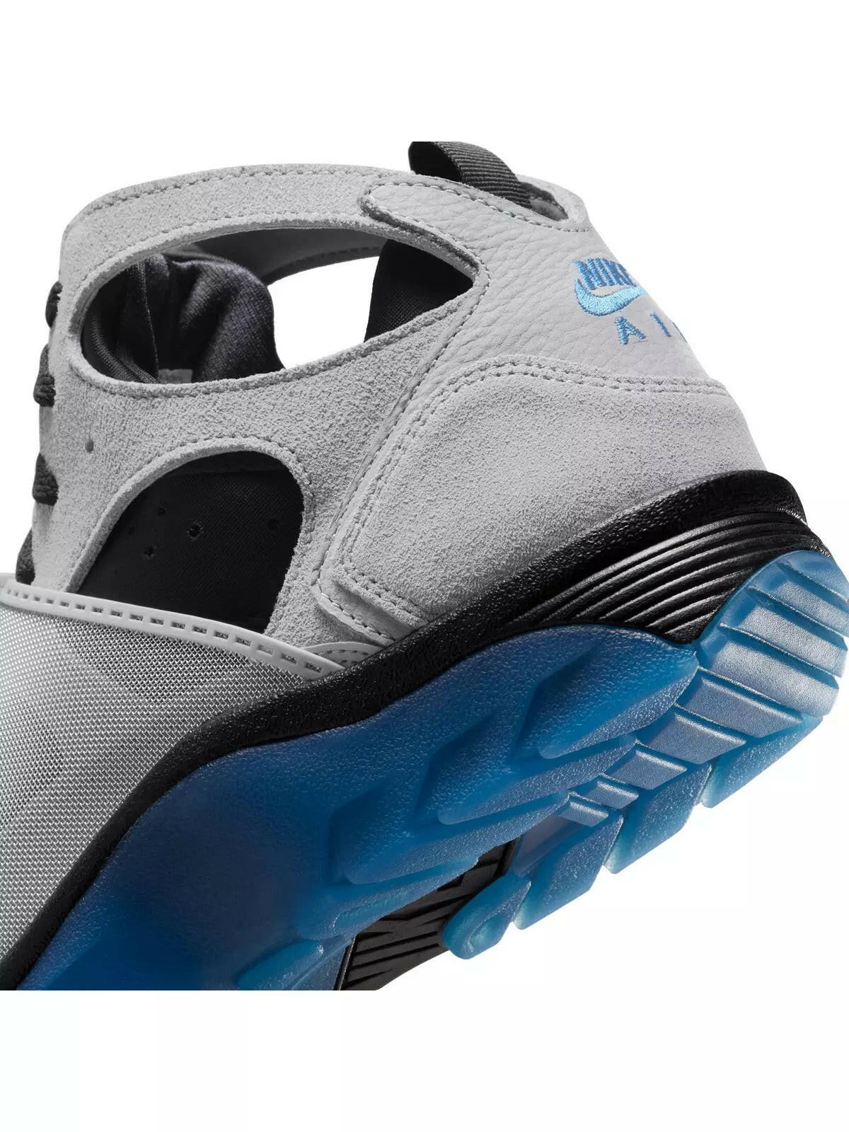 Nike Air Trainer Huarache “Cool Grey”.