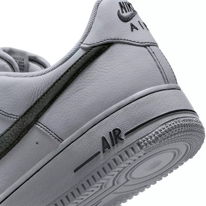 Nike Men's Air Force 1 '07 LV8