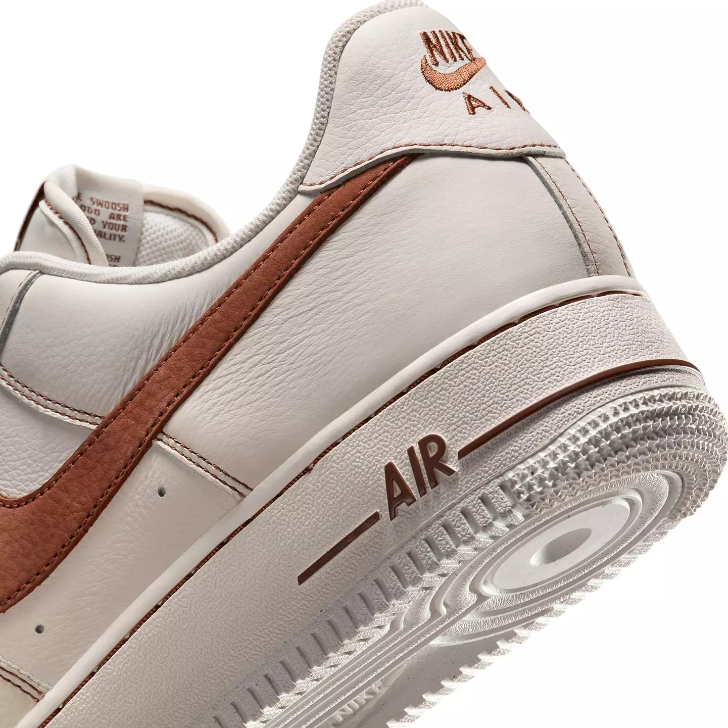 Nike Men's Air Force 1 '07 LV8